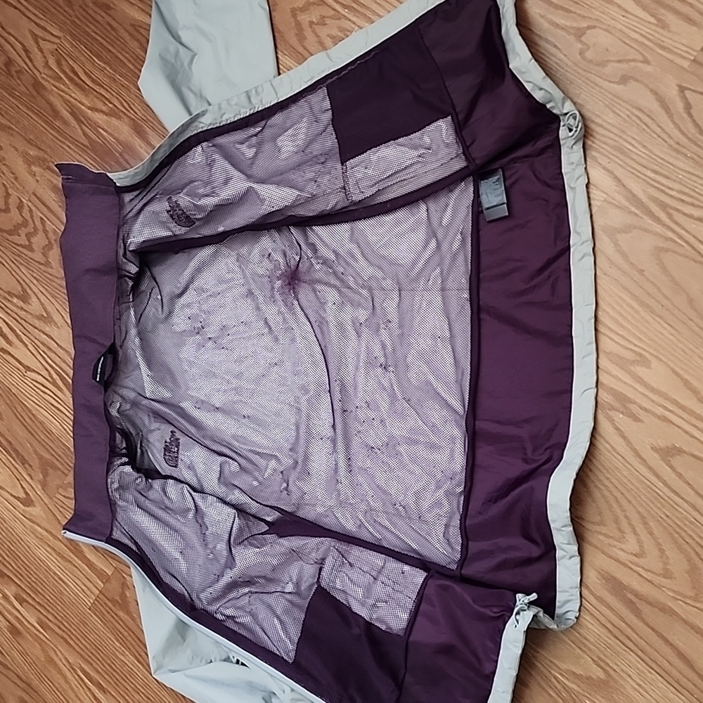 The north face windbreaker with hood lg - Picture 8 of 14